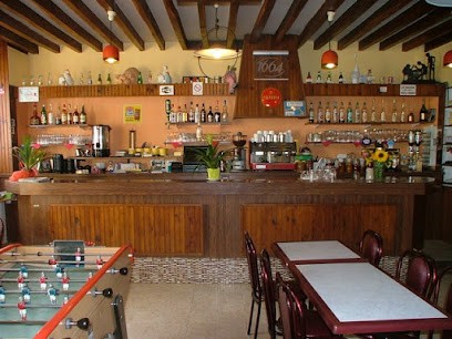 BAR Hôtel de la Place, Bar à Germigny-des-Prés