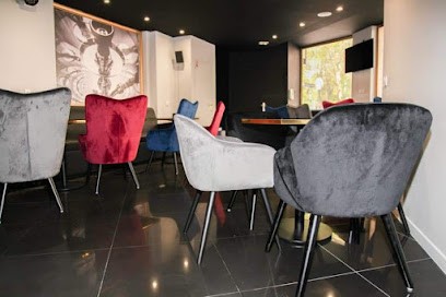 Hasdrubal Paris, Bar à Paris 19