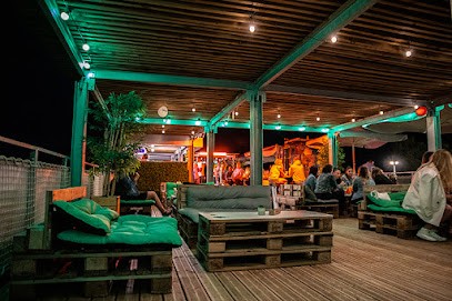 Roof Top Circus, Bar à Étrembières