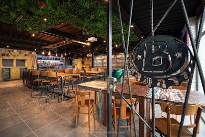 Le Plan B, Bar à Tarbes