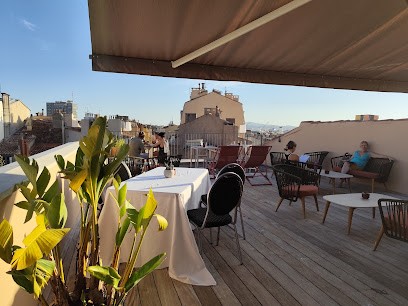 Rooftop Bar Du Grand Hôtel Dauphiné à Toulon, Bar à Toulon