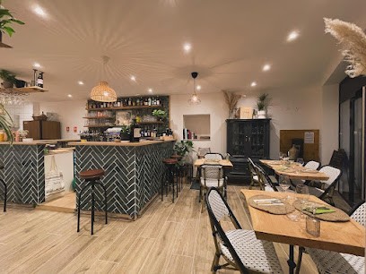 Café.Germain, Bar à Pourrières