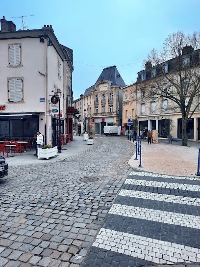 La Licorne, Bar à Toul