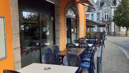 Cafe De L Eglise, Bar à Ploemeur