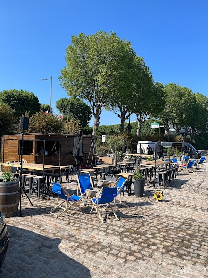 La Parenthèse, Bar à Sèvres