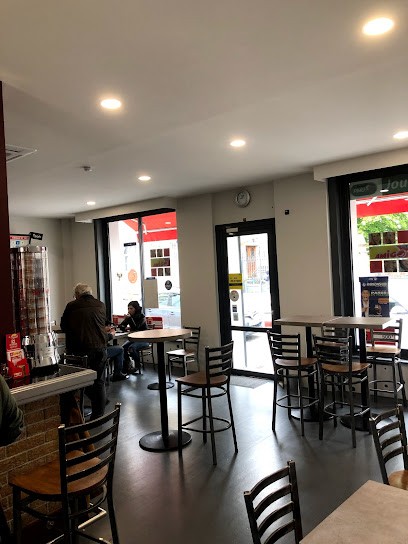 Bar Le Galopin, Bar à Saint-Louis