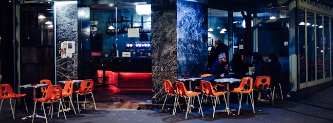 La Favorite, Bar à Montreuil