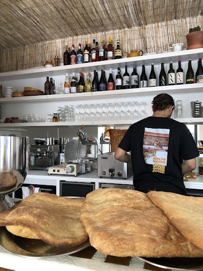 MOLTO MUCHO, Bar à La Ciotat