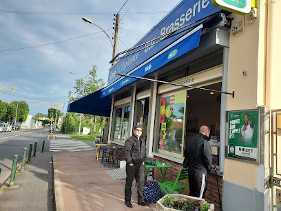 Tf Lesperance, Bar à Noisy-le-Grand