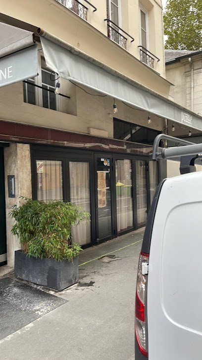 Puzzle, Bar à Paris 05