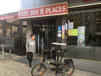 Cafe Des Deux Places, Bar à Puiseaux