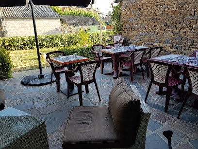 Ferrard Benoît, Bar à Lanhélin