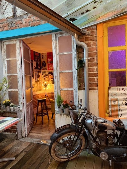 Le Comptoir Dezingue, Bar à Saint-Junien