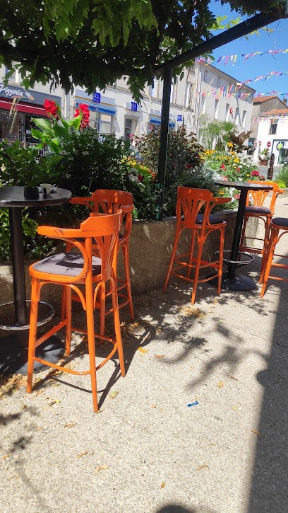 Les Arcades Bar-Brasserie, Bar aux Herbiers