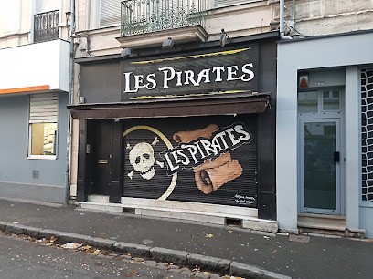 Les Pirates, Bar à Lille