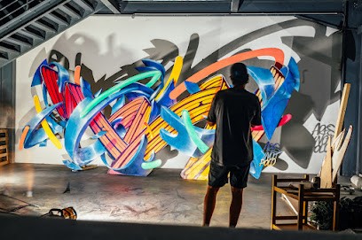 WoW, Bar à Montélimar