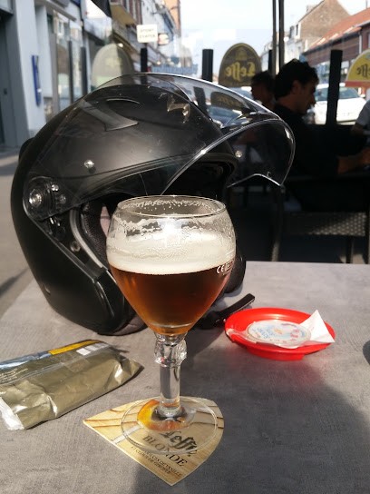 Le Lutecia, Bar à Denain