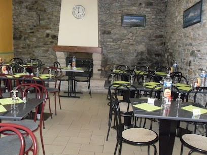 Le Rapid, Bar à Saint-Ségal