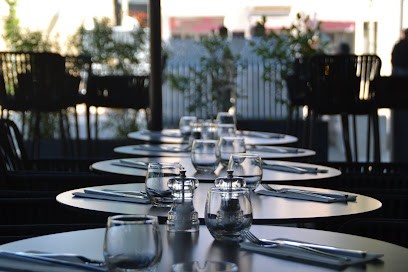 Papa - Bar à Cocktails, Vins, Tapas, Bar à Salon-de-Provence