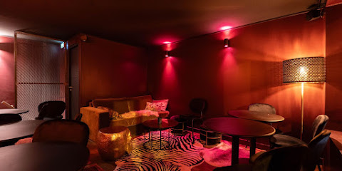 .Dramä/, Bar à Paris 10