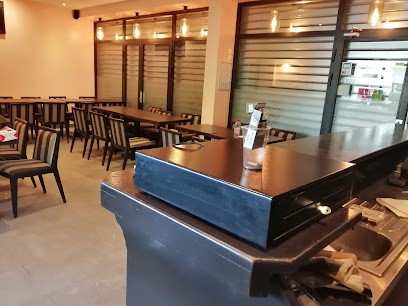 Millenium, Bar à Limeil-Brévannes