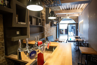 Alors Peut-Être, Bar à Besançon