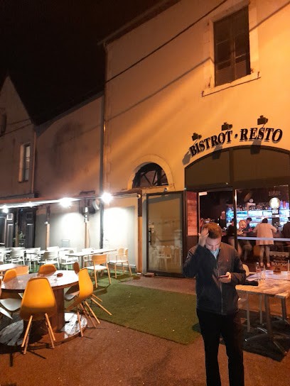 O’18, Bar à Bourges