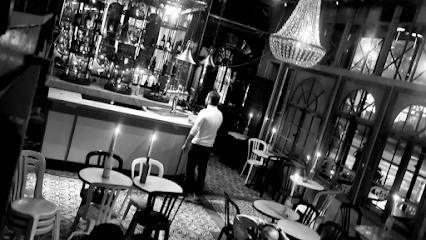 Les Blouses Blanches, Bar à Paris 12