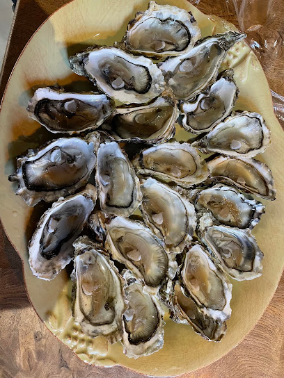 Lathan Du, Bar à Savigné-sur-Lathan