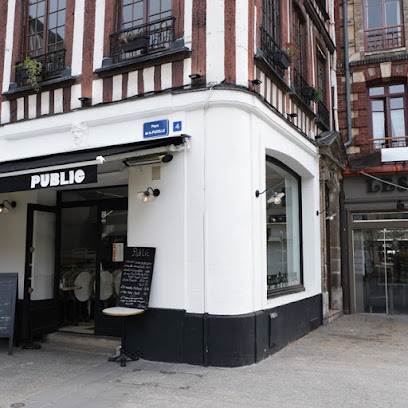 Public, Bar à Rouen