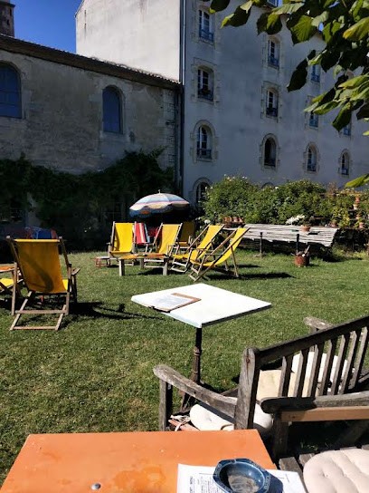 Le Hangar du Port, Bar à Mortagne-sur-Gironde