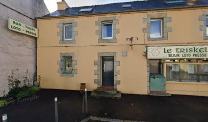 Riou Alain, Bar à Plonévez-du-Faou