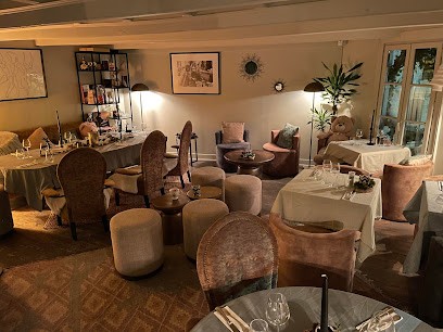 L'Equilibriste, Bar à Deauville