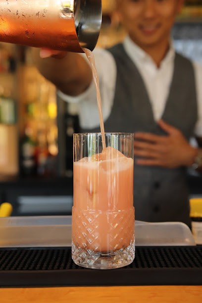 Manali Bar, Bar à Vannes