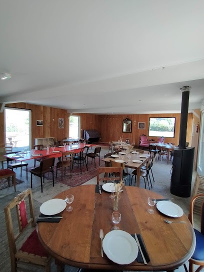 Lamotte-D'argy Antoine, Bar à Genêts