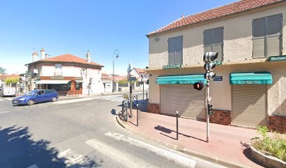 Les 4 Points Cardinaux, Bar à Saint-Maur-des-Fossés