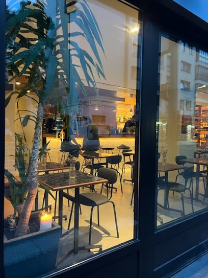 Bar Jiuba Laurier, Bar à Paris 15