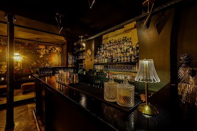 La Pompadour Cocktail Club, Bar à Paris 02