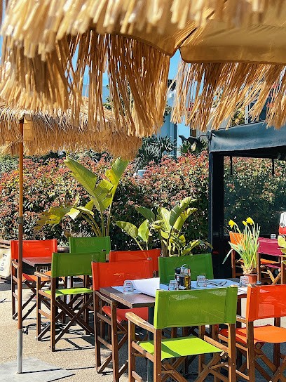 Tree Bô, Bar à Saint-Laurent-du-Var