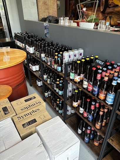 Le garage à bières, Bar à Doussard