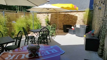 Retour aux Sources, Bar à Lizio