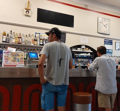 Unique Bar, Bar à Grans