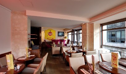 La Bombe, Bar à Paris 02