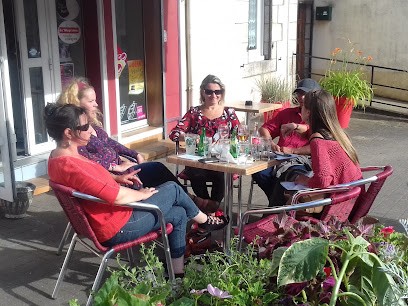 Le Pacific, Bar au Sourn