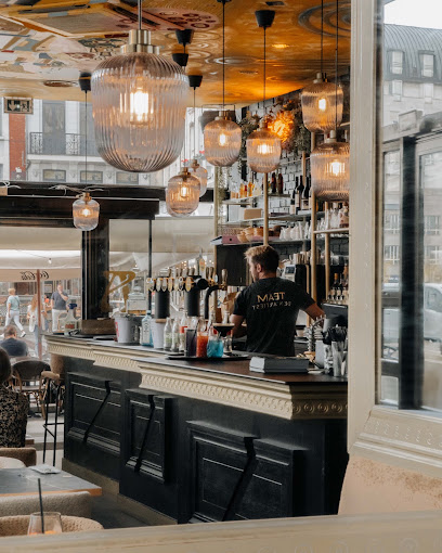 Den Artiest, Bar à Lille