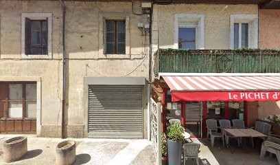 Carpentier Berlincourt Guylaine, Bar à Seyssel