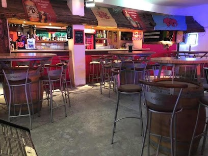 O'bar Bu, Bar aux Adrets