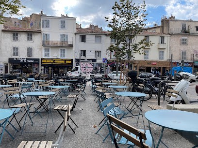 L'Intermédiaire, Bar à Marseille 06