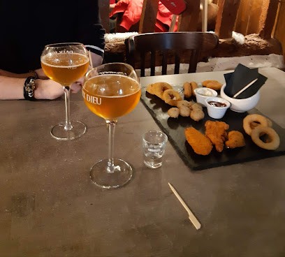 Triple B, Bar à Trouville