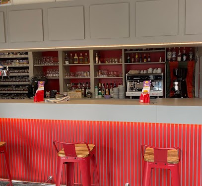 L Oasis, Bar à Chiry-Ourscamp